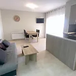 Olimpe 2 8 Apartment *